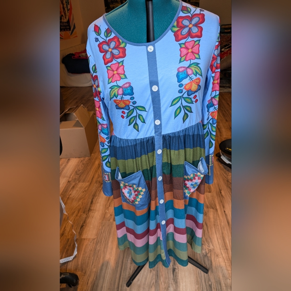 Osamuskwasis periwinkle blue ribbon & Colorful Floral Button-Up Dress w pockets